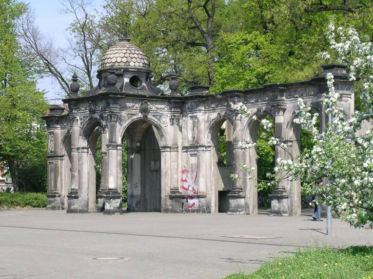 Arkade am Emmichplatz