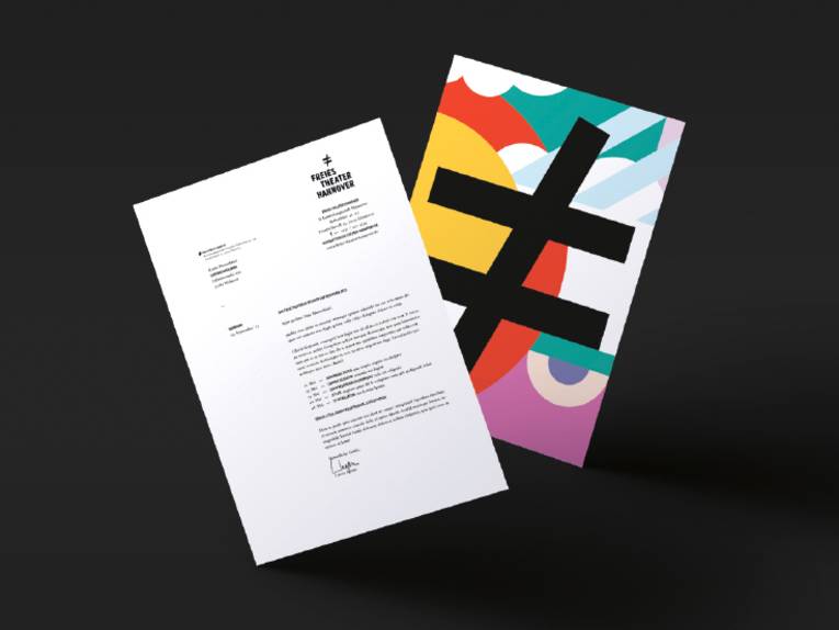 2013 startete die Neugestaltung des Programmflyers und allen weiteren Medien vom Briefpapier bis zum Sticker, vom Plakat bis zur Postkarte. 
