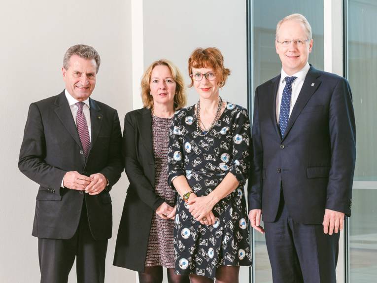 Günther H. Oettinger, Dr. Henrike Hartmann, Prof. Dr. Ulrike Guérot und Stefan Schostok