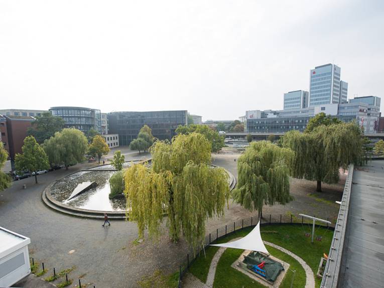 Der Andreas-Hermes-Platz.