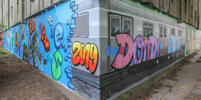 Graffiti an einem Gebäude