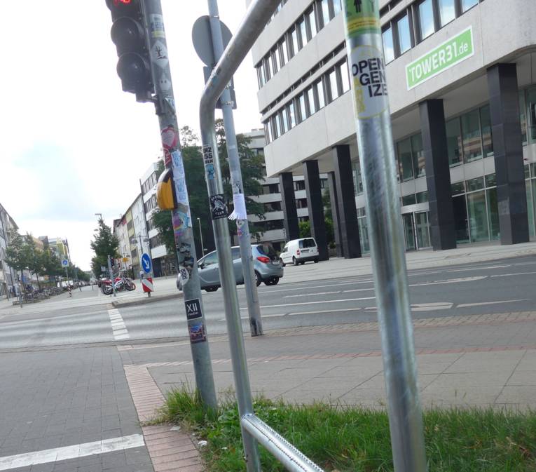 Trittbrett für Radfahrer an Ampel
