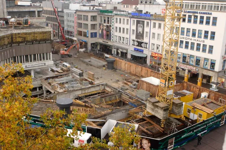 Blick auf die Kröpcke Baustelle Herbst 2009 