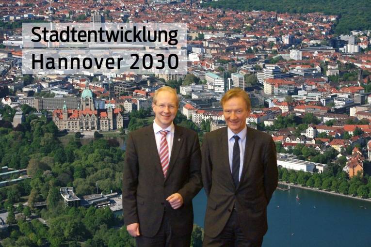 Oberbürgermeister Stefan Schostok und Stadtbaurat Uwe Bodemann