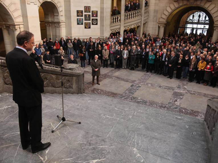 Schweigeminute in Gedenken an die Opfer rechtsextremistischer Gewalt in Deutschland