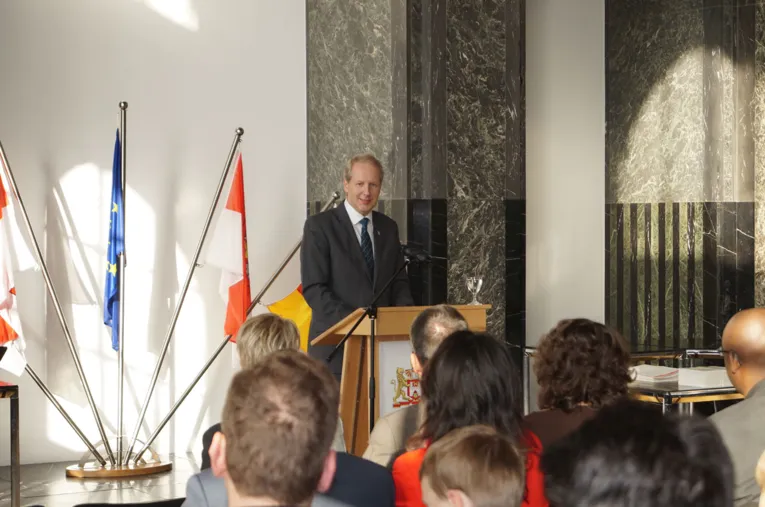 Einbürgerungszeremonie im Neuen Rathaus