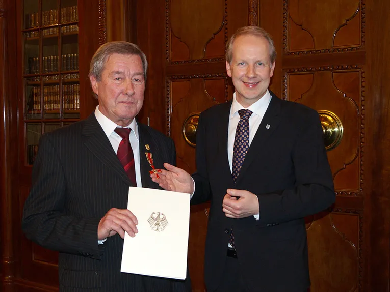 Paul Pawelski und Stefan Schostok in der Ratsstube