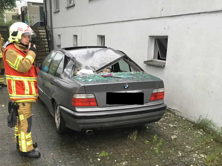 Ein beschädigter PKW