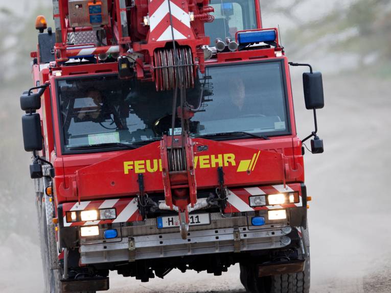 Symbolbild Kraneinsatz Feuerwehr Hannover