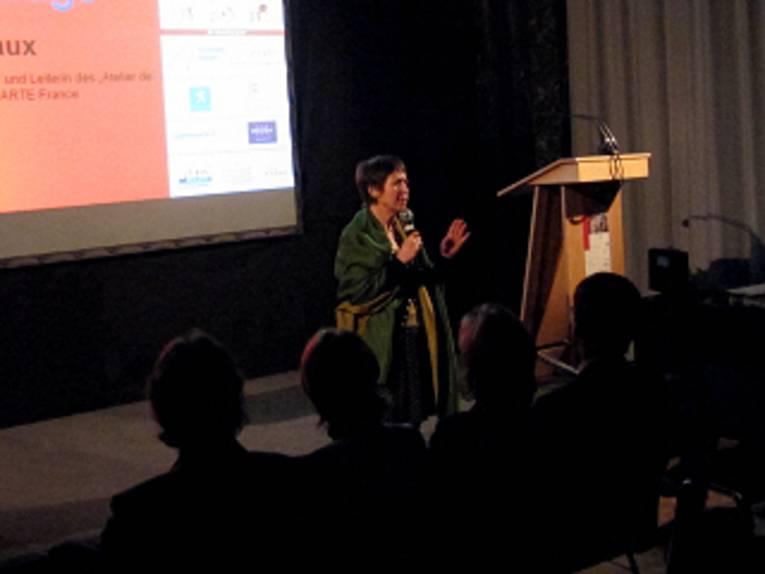 Claire Doutriaux präsentierte Ausschnitte aus „KARAMBOLAGE“