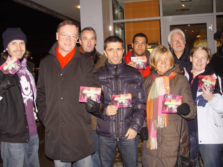 OB Weil samt prominenter Unterstützung mit der Postkarte