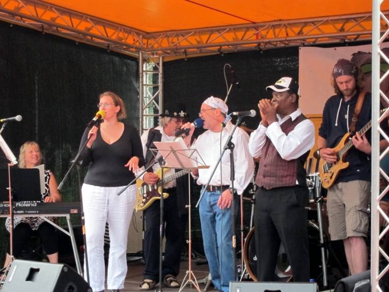 Die Rock'nRoll-Band Hangover sorgte für Stimmung mit nostalgischen Klassikern