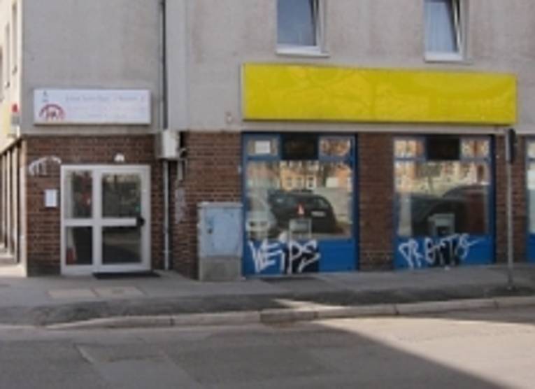 Außenansicht der Moschee an der Theodorstraße