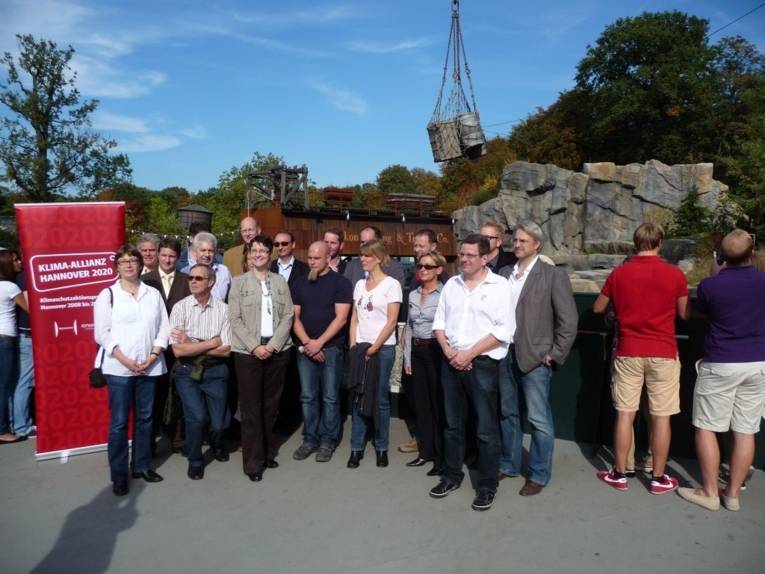 Gruppenfoto der Arbeitsgruppe Technische Gebäudeausrüstung des Energieeffizienz-Netzwerks der Klima-Allianz Hannover 2020