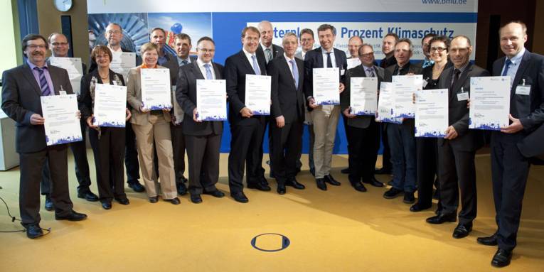 VertreterInnen der 19 mit dem BMU-Förderpreis ausgezeichneten Kommunen