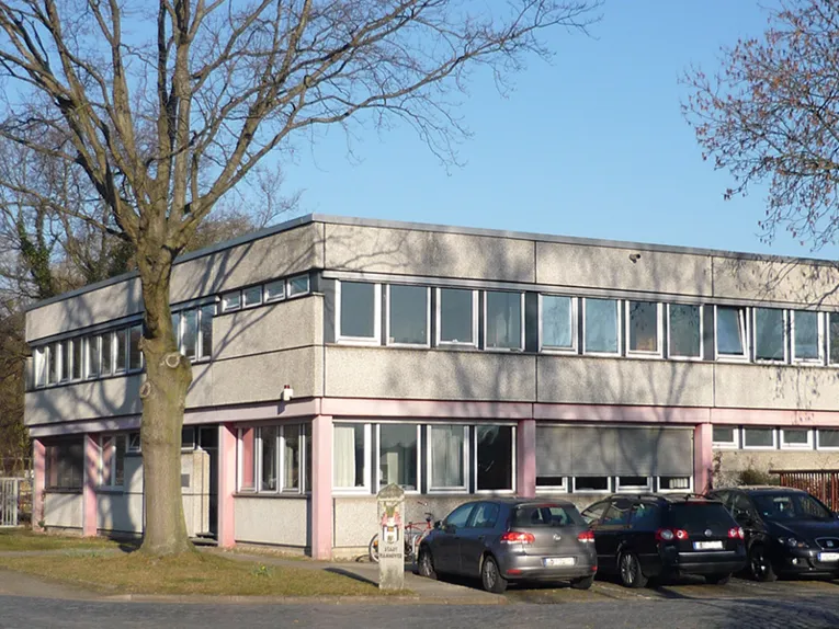 Zweigeschössiges Gebäude des Sachgebiets Planung von Verkehrseinrichtungen