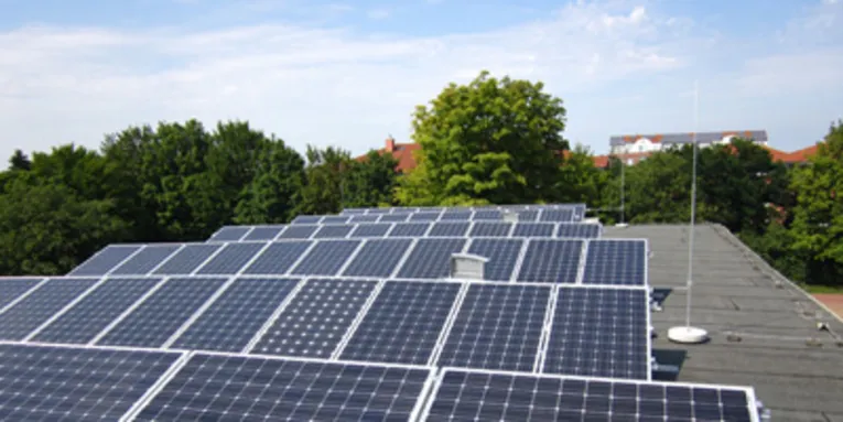 Photovoltaik-Anlage auf einem Dach