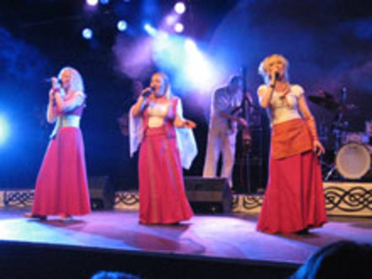 Die finnische Band Värttinä 