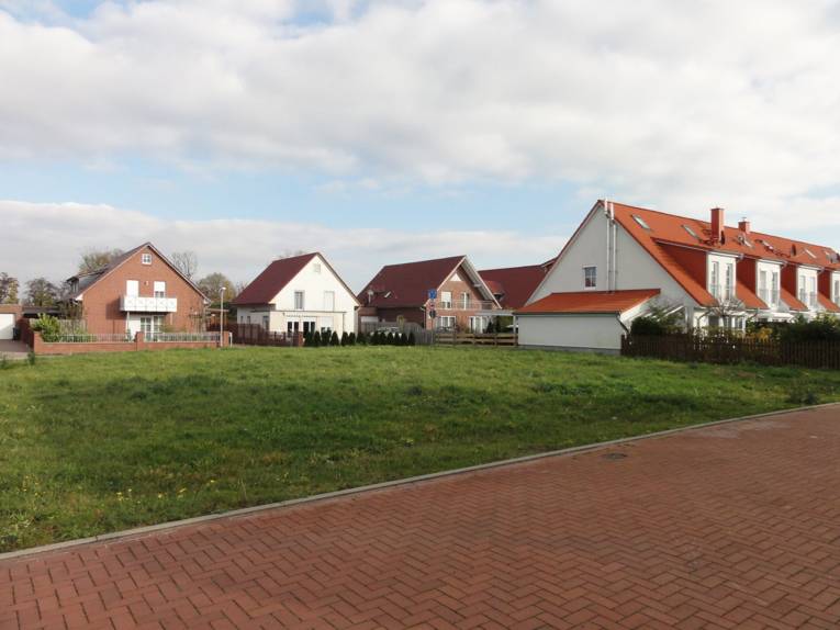 Eine unbebaute Fläche im Wohngebiet Badenstedt-West