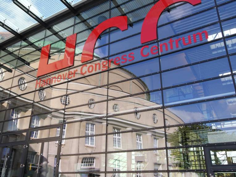 Spiegelnde Glasfassade