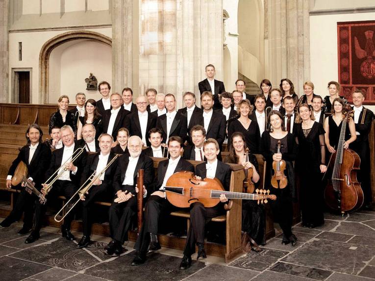 Musiker in Kirchengebäude