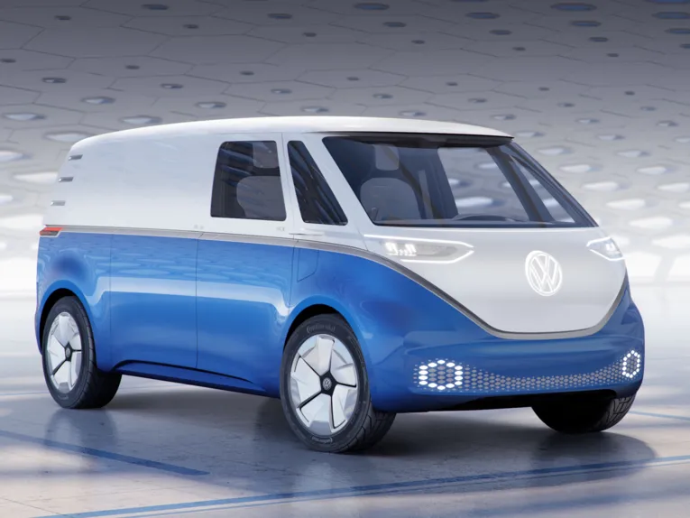 Ein Kleinbus von VW