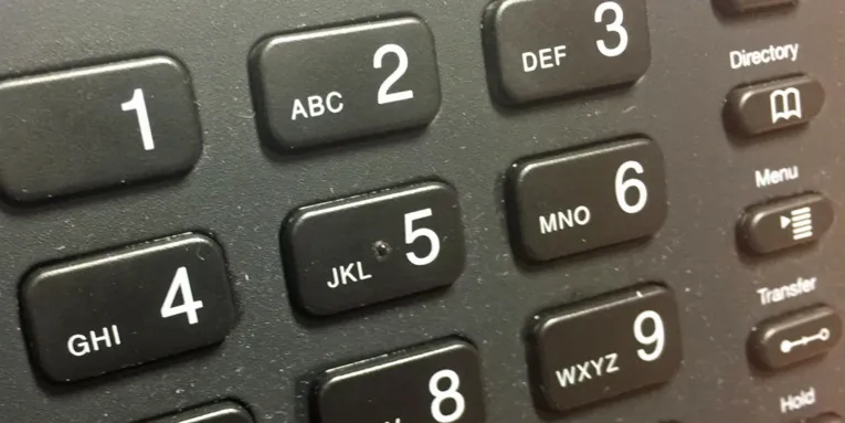 Telefon