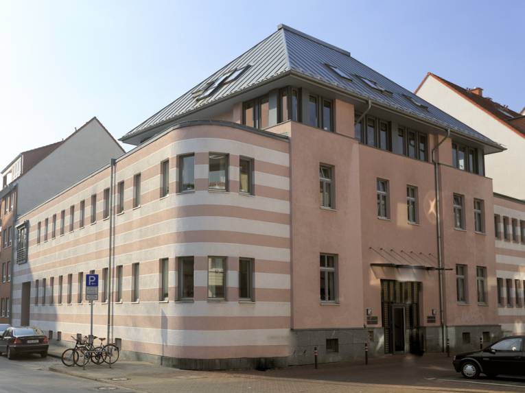 Gebäude