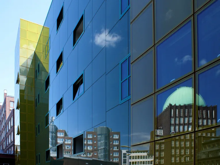 Gebäude