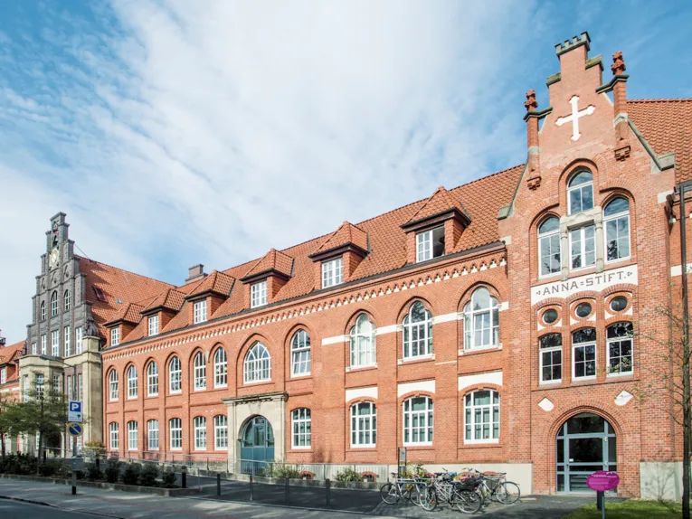 Gebäude