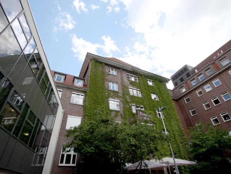 Gebäude