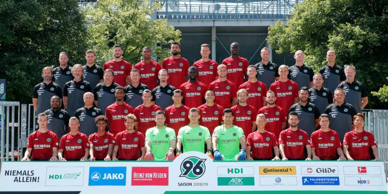 Hannover 96 Mannschaftsfoto Saison 2018/18
