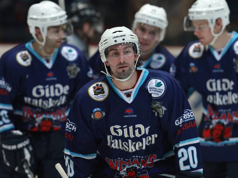 Ein Eishockey-Spieler.