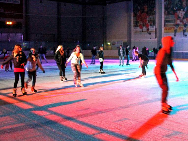 Schlittschuhläufer auf dem Eis