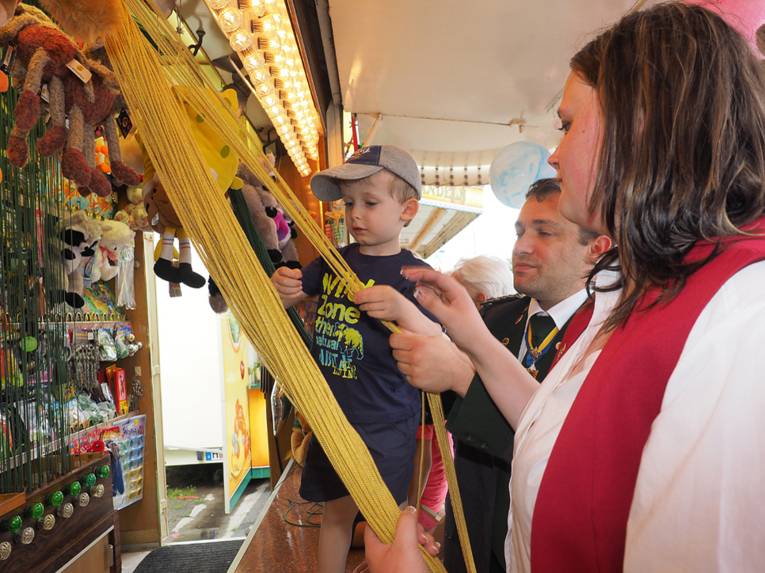 Eine Schnurziehen-Bude. 