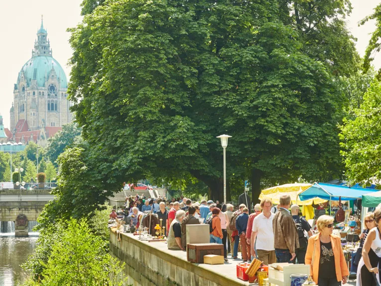 Altstadtfloh­markt