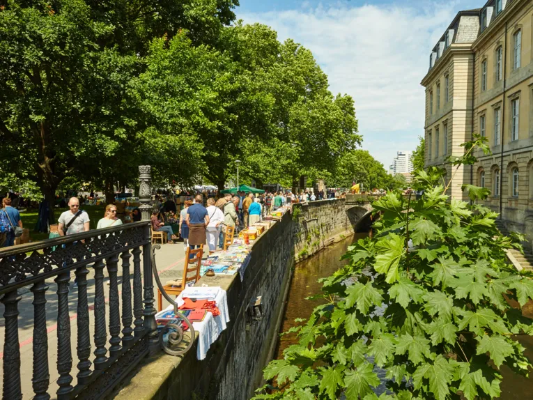 Altstadt­floh­markt