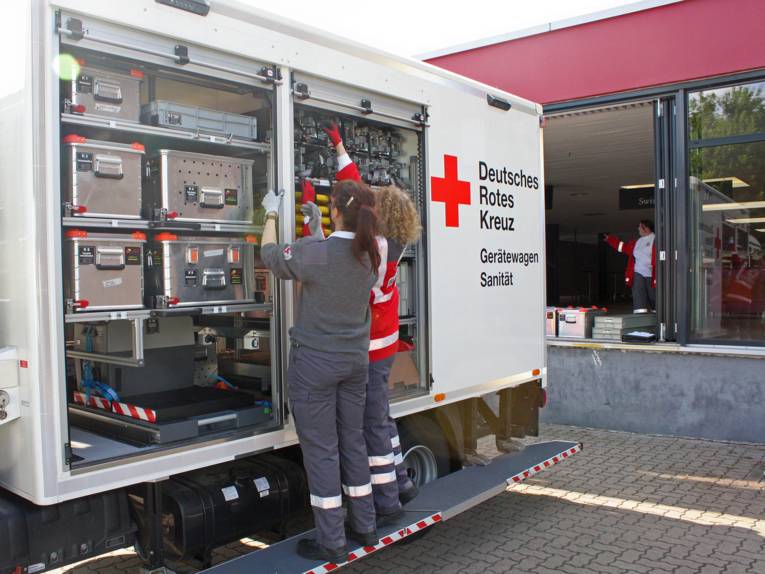 Gerätewagen des Deutschen Roten Kreuzes