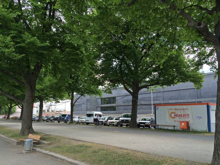 Blick auf den Erweiterungsbau vom Maschsee aus