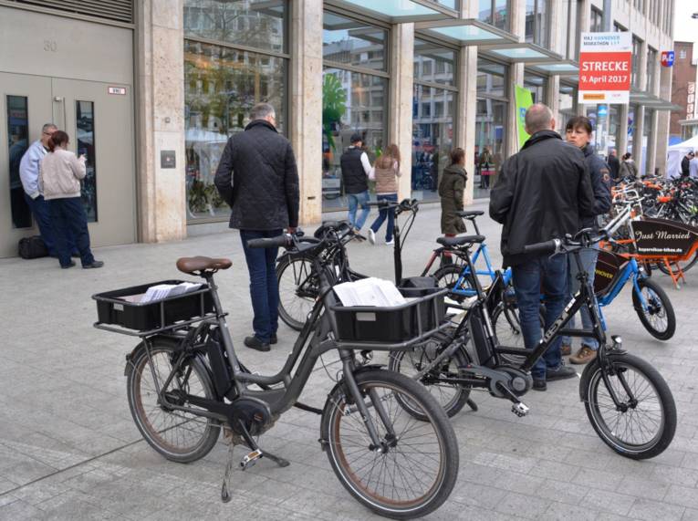 Beim verkaufsoffenen Sonntag am 2. April 2017 waren auch die PedsBlitz-Räder "vor Ort"