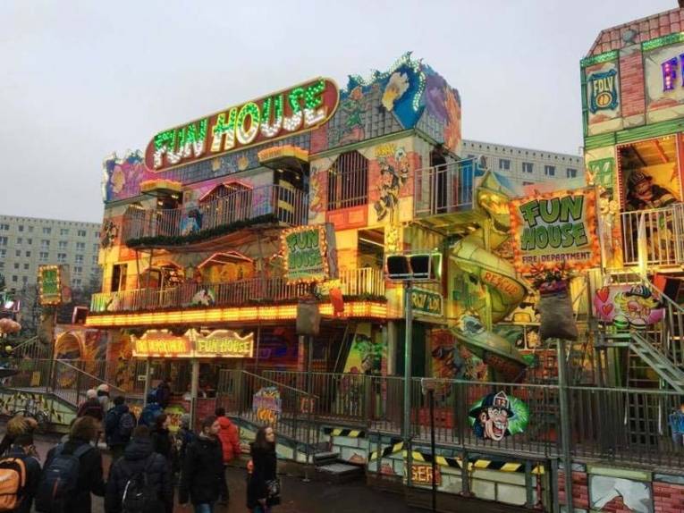 Laufgeschäft von außen. 