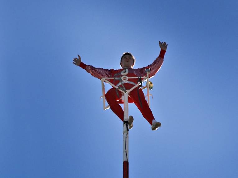 Treiben auf einem Festplatz.