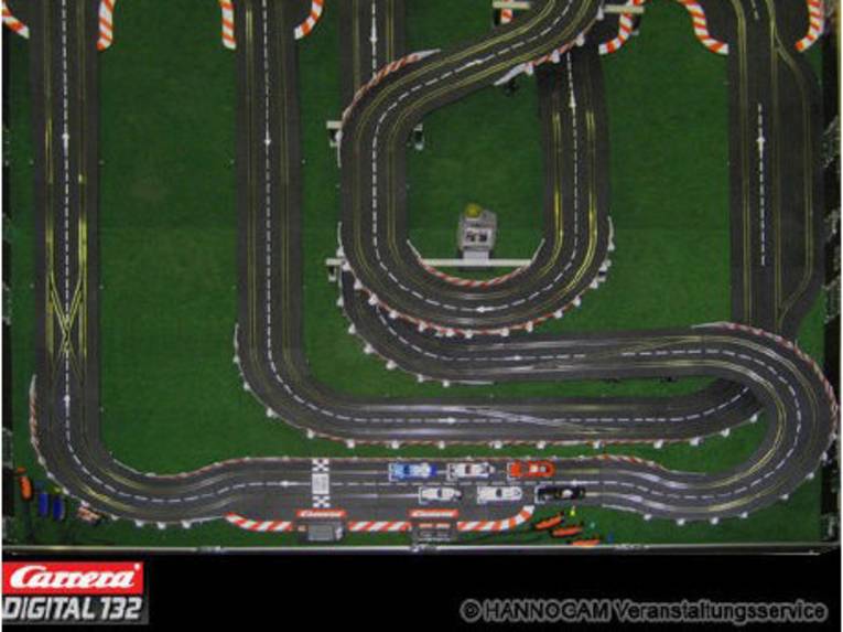 Draufsicht auf eine Carrera-Bahn