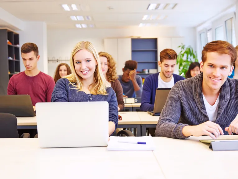 Jobs und Bildung
