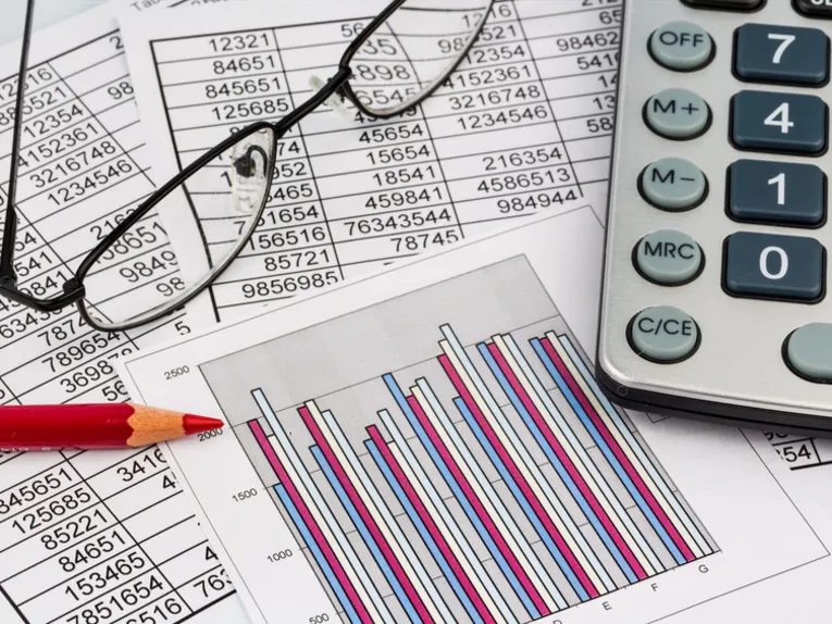 Wirtschaft und Finanzen