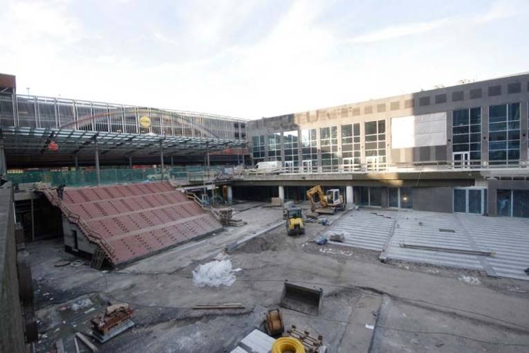 Blick auf den neuen Treppenaufgang zum Hauptbahnhof