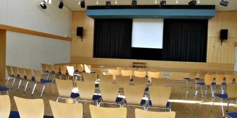 gro&szlig;er Saal 7