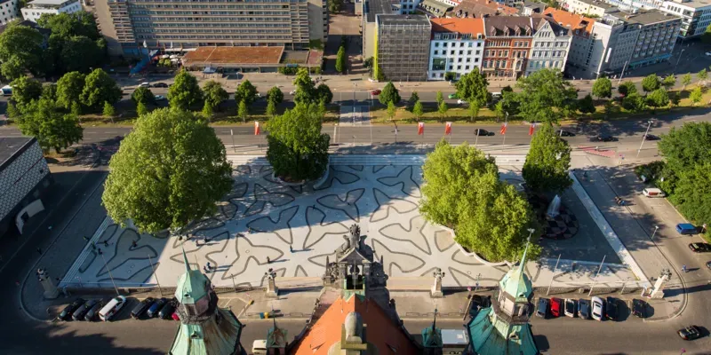 Platz von oben fotografiert