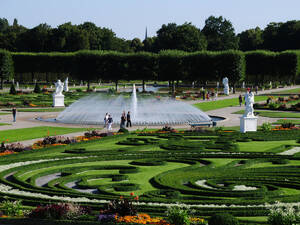 Royal Gardens Of Herrenhausen Tourist Highlights Sightseeing