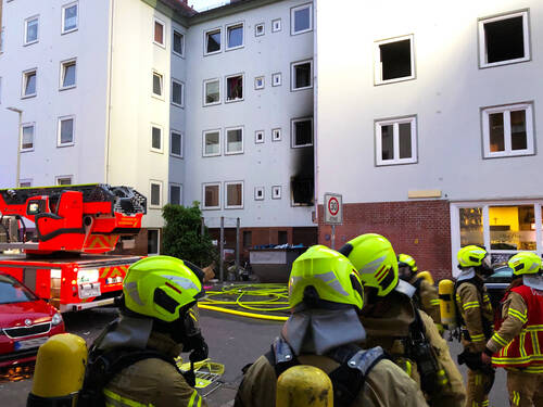 Eine Wohnung brennt im Stadtteil List